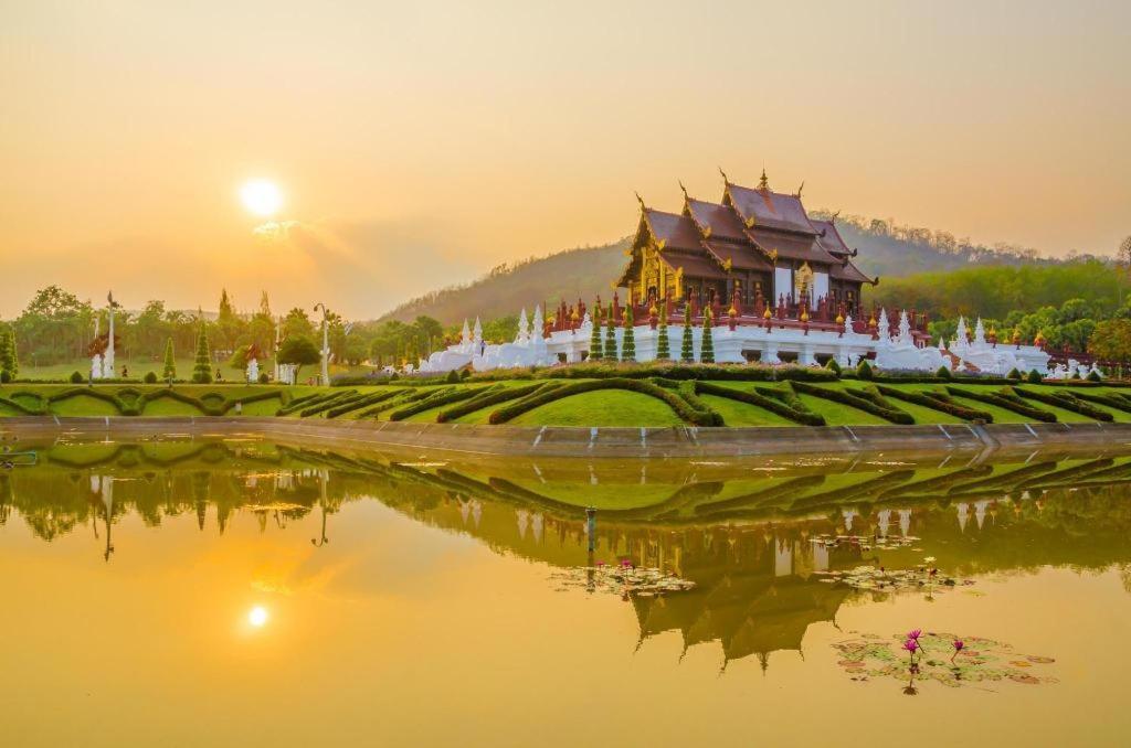 Lana Hotel Чіангмай Екстер'єр фото